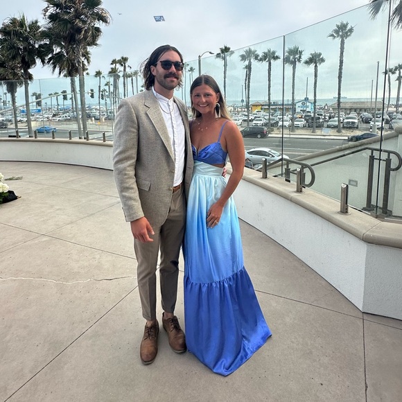 Gown in blue ombré - Picture 4 of 11